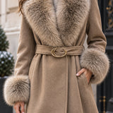Veste ceinturée à finitions fausse fourrure