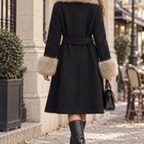 Veste ceinturée à finitions fausse fourrure