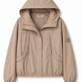 Veste courte à capuche déperlante