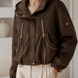 Veste courte à capuche déperlante